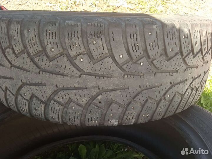 Nokian Tyres Hakkapeliitta 2 215/60 R17