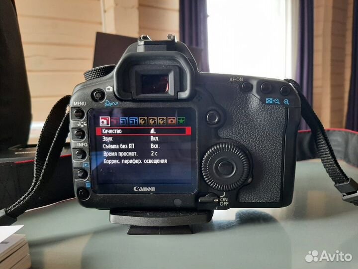 Камера Canon EOS 5D Mark II