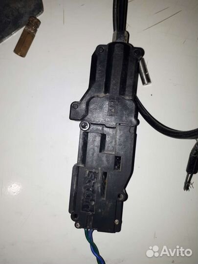 Электрозамок капота