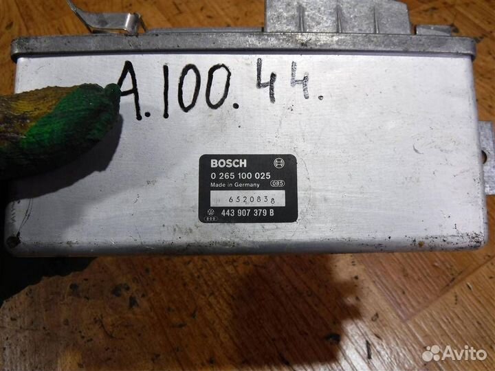 Блок управления ABS Audi 100/200 44 1983-1991