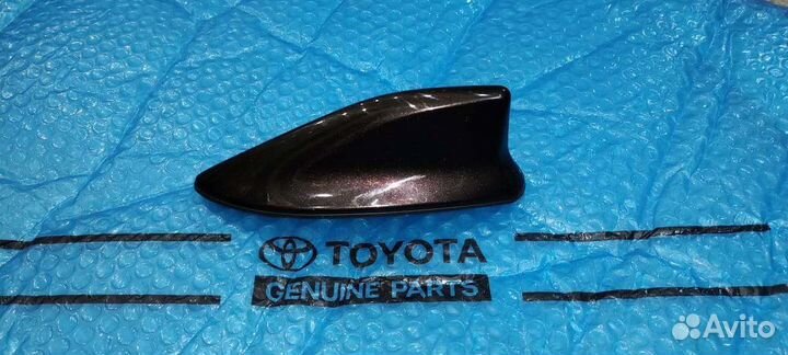 Плавник Рав 4 -4 рестайлинг Оригинал в сборе 15-18