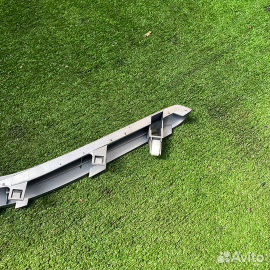 Сабли (накладки на консоль) пара Suzuki Escudo