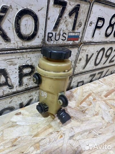Бачок гидроусилителя руля Ford Focus 1 2.0 2000