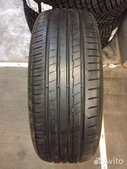 Yokohama BluEarth-A 225/55 R18