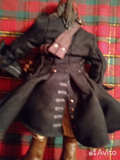 Настольная фигурка