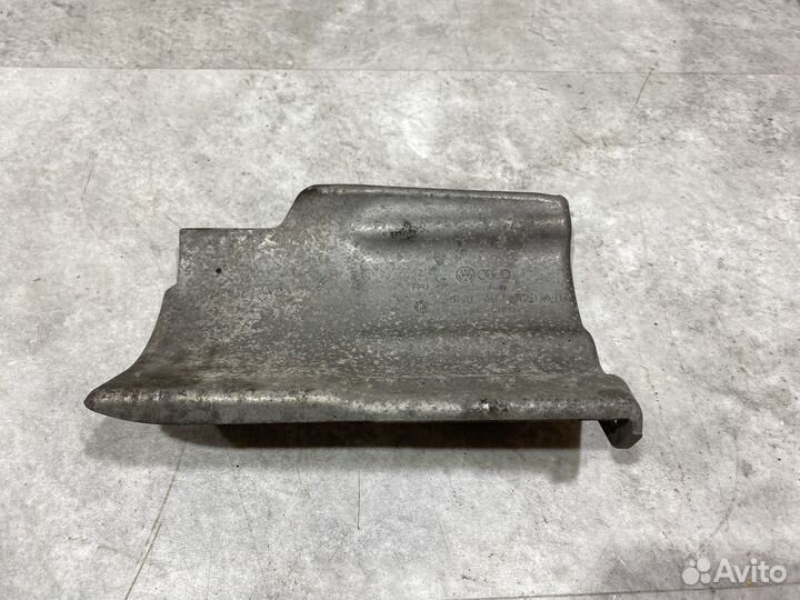 Тепловой экран шруса Volkswagen Tiguan NF