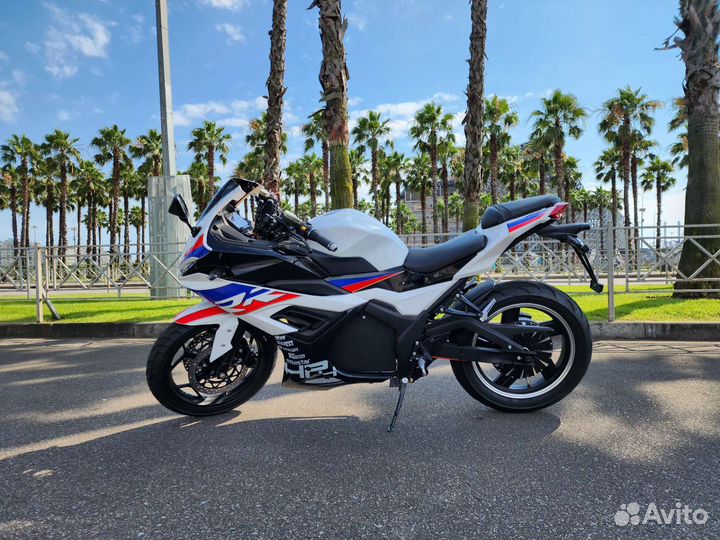BMW RR Электромотоцикл 3000 W 80Ah