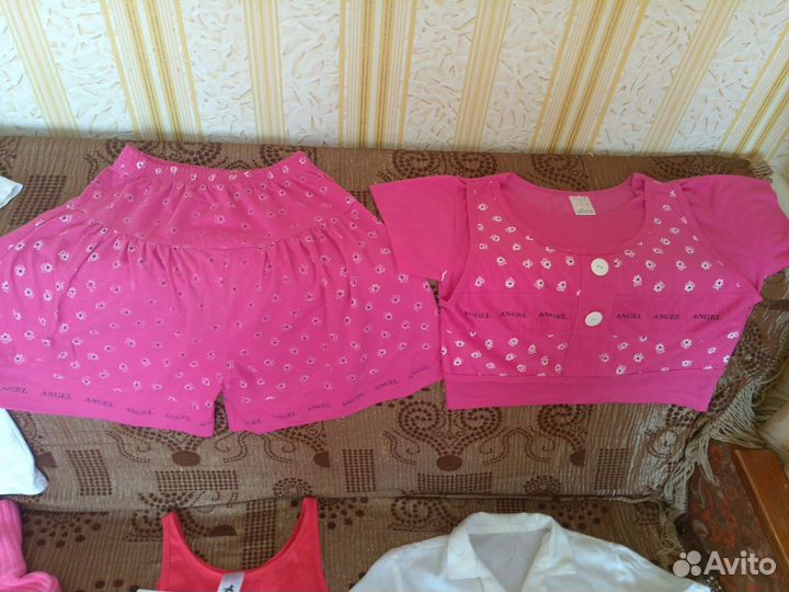 Платья, кофты, комбезы на девочку