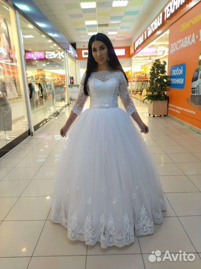 Свадебное платье 42 размер.Новое