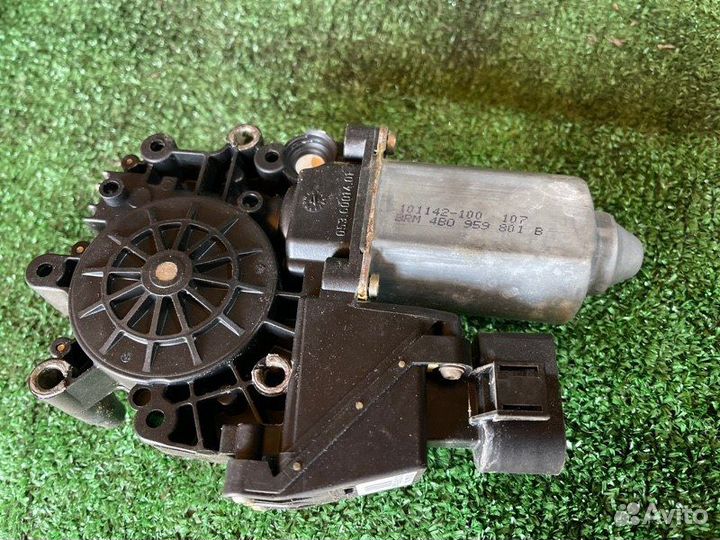 Моторчик стеклоподъемника задний левый Audi A6