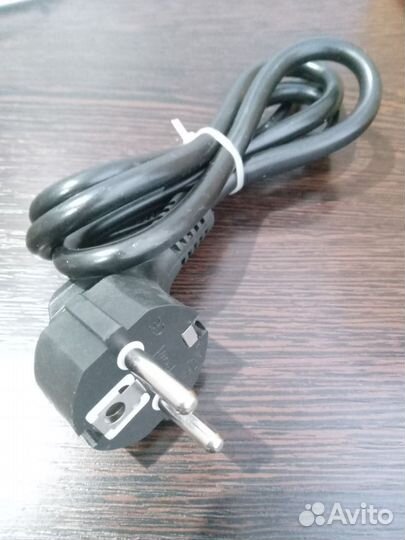 Шнур электрический с угловой вилкой