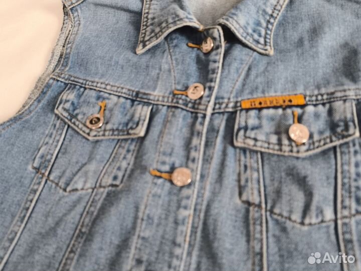 Джинсовый жилет женский 42-44 размер