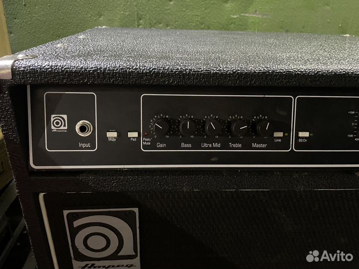 Басовый комбоусилитель Ampeg ba500