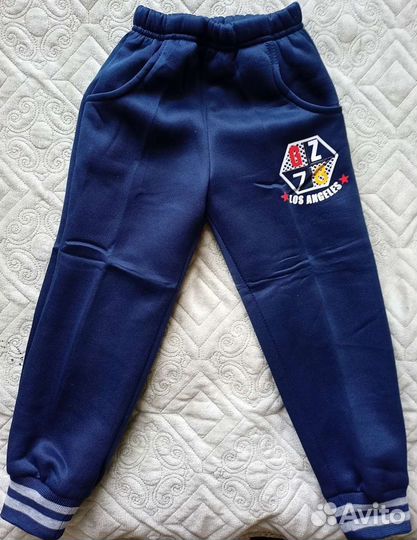 Детский костюм тройка новый