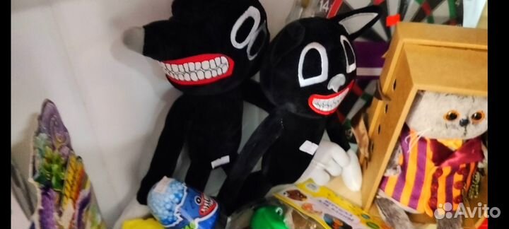 Картун сиреногловый