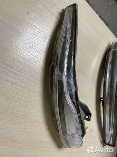 Повторитель поворота левый и правый mercedes w 205