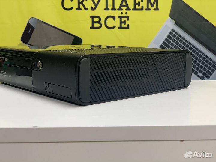 Xbox 360 Е 500 GB/1 геймпад/2 игры/рассрочка