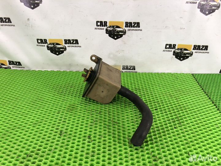 Бачок гидроусилителя