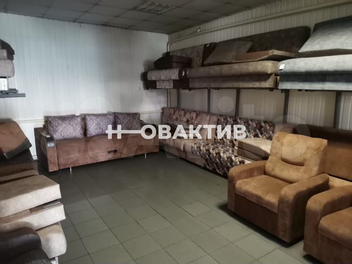 Продам торговое помещение, 445.3 м²