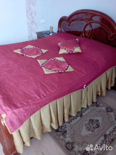 Покрывало на кровать и шторы с ламбрекеном