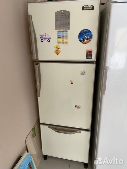 Холодильник National 240
