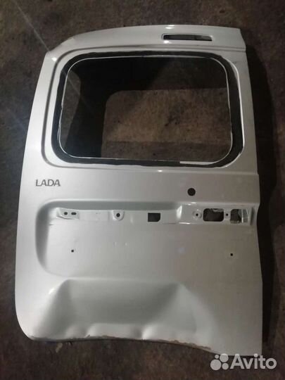 Продам дверь богажника лада ларгус левая