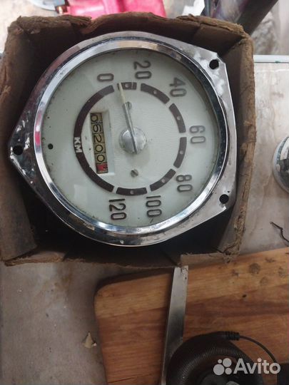 Спидометр и указатель топлива москвич 400 401