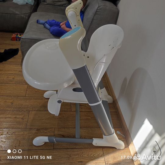 Стульчик для кормления, качель, шезлонг nuovita