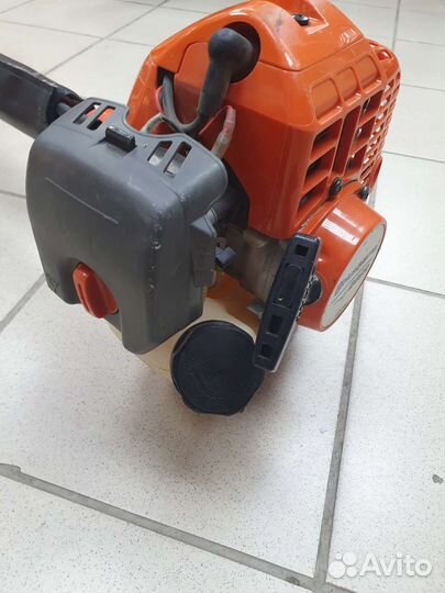 Бензотриммер husqvarna 236r т02