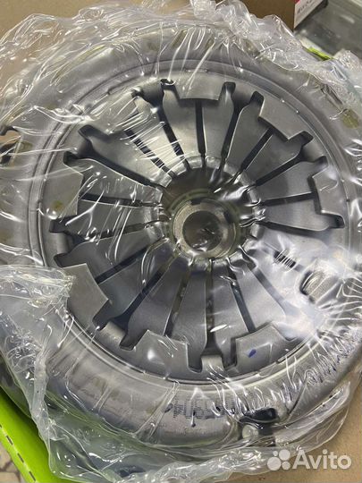 Комплект сцепления Nissan qashai 826818