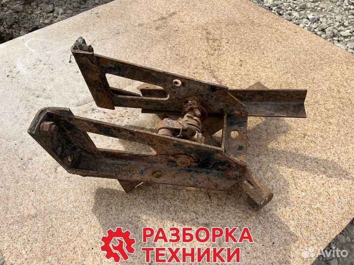 Кронштейн запасного колеса Маз Камаз