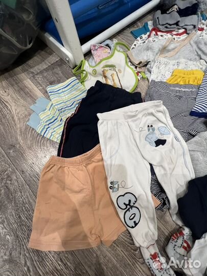Пакет детских вещей+ пакет вещей в подарок