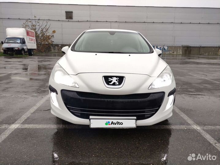 Peugeot 308 1.6 МТ, 2010, 212 000 км