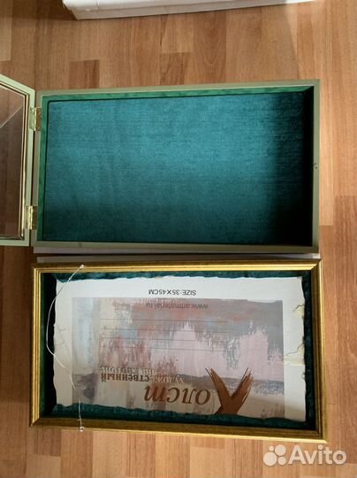 Витрина для значков и медалей