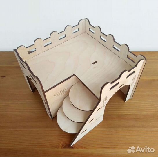 Деревянный домик для грызунов