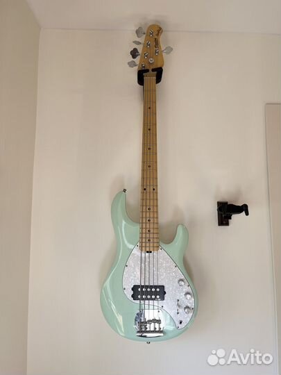 Sterling by Music Man S.U.B. StingRay 5