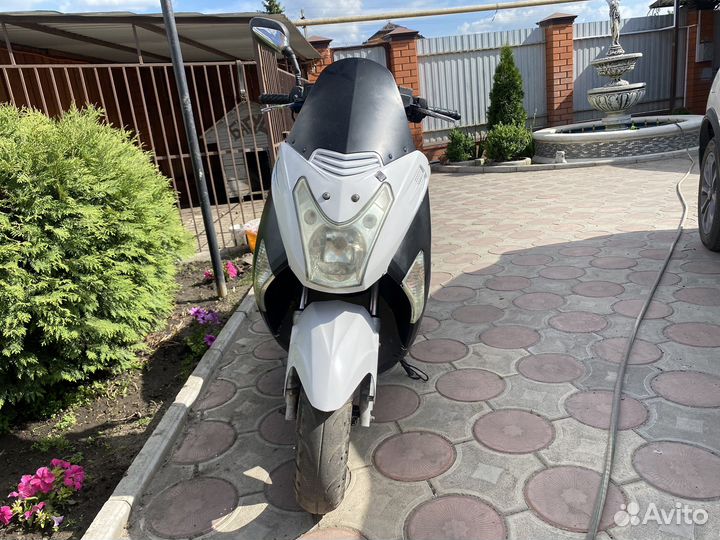 Макси скутер