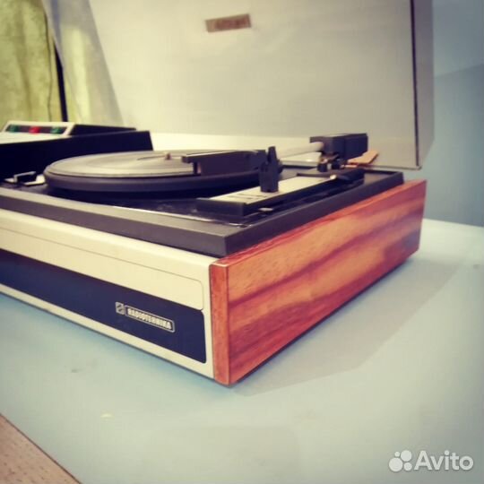 Проигрыватель винила СССР бу