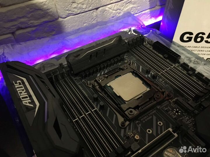 Gigabyte X299 Aorus Gaming + intel i7 7800X + 16GB