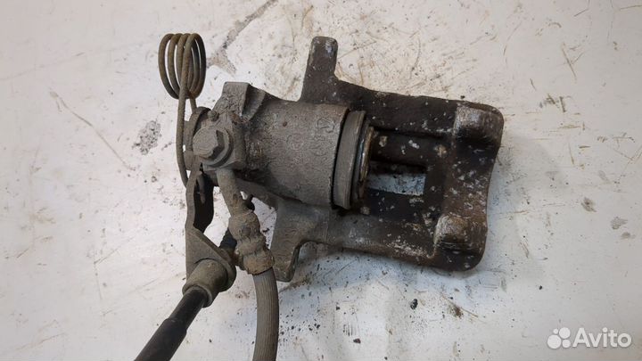 Суппорт правый задний Audi A4 (B5), 2001