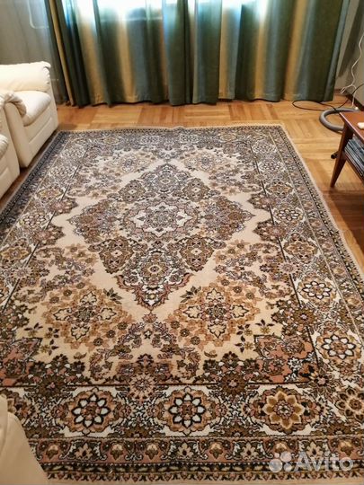 Ковёр 2.10 на 2.90 бу