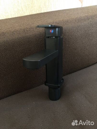 Смеситель для раковины