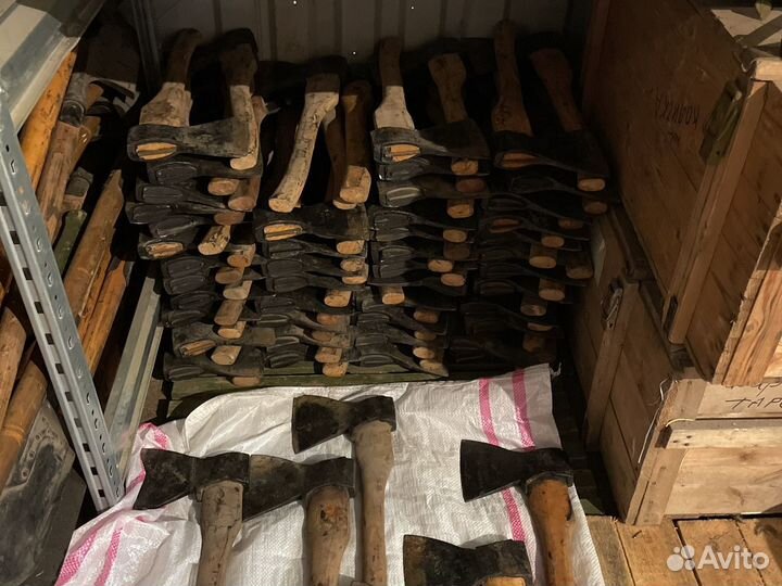 Топор советский инструм. +товары из прошлого СССР