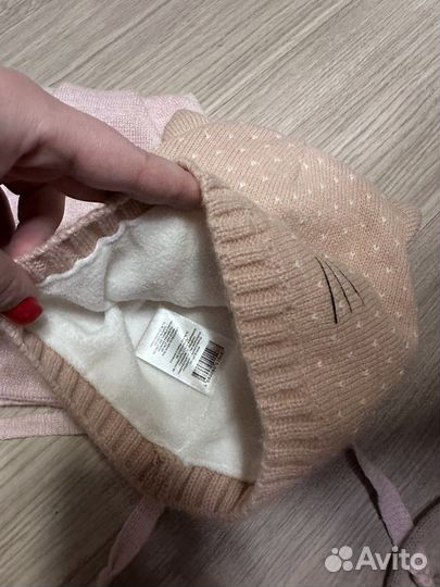 Шапка весенняя для девочки 5-6 лет