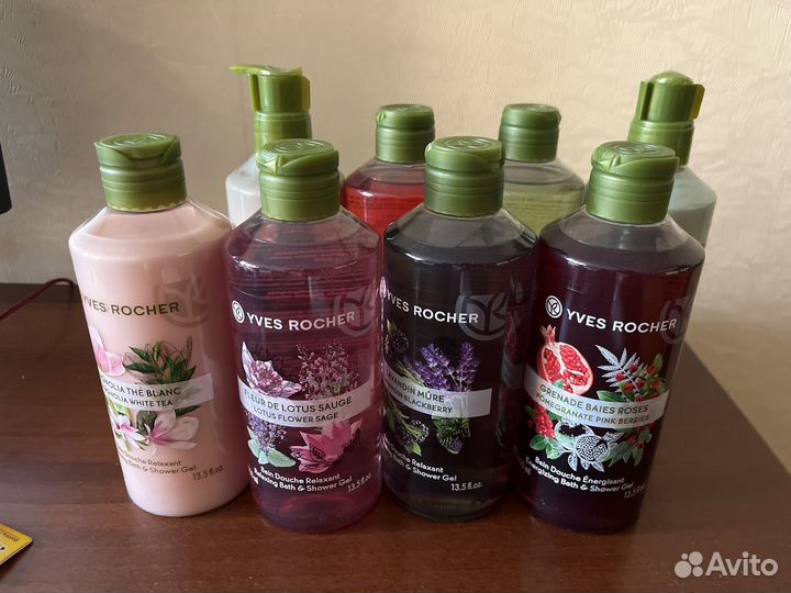 Снятости Ив Роше земляника, лаванда