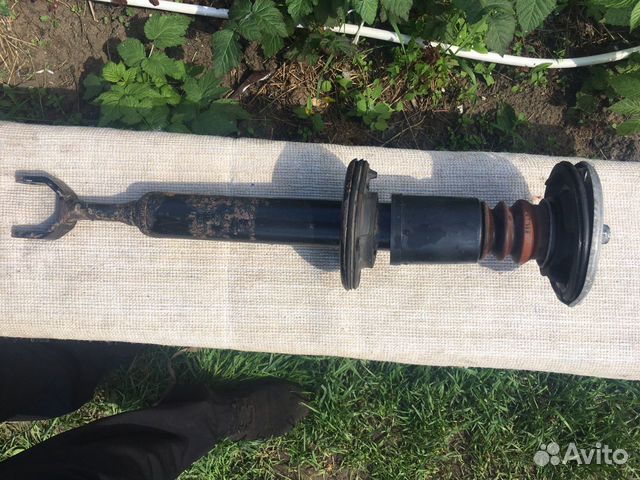 Передняя стойка/амортизатор audi A6 / VW