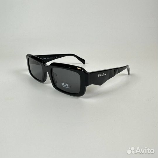 Очки prada