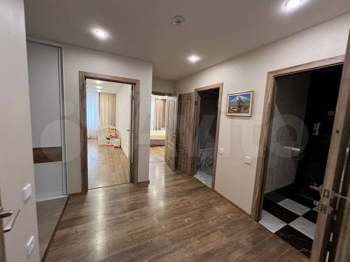 3-к. квартира, 78 м², 8/10 эт.