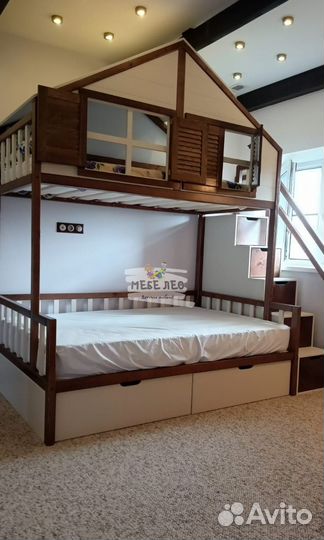 Двухъярусная кровать