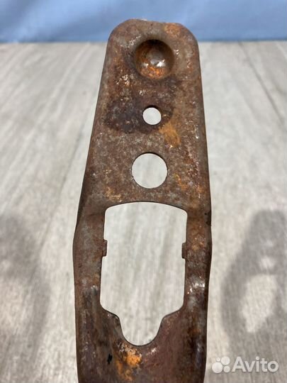 Вилка выжимного подшипника Golf6 Polo sedan Rapid